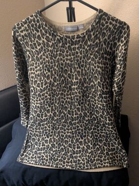 Croft & Barrow Leopard Print Sweater in Black and Tan Size Small